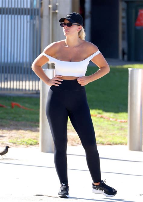 natasha oakley bondi|Natasha Oakley morning walk Stills at Bondi Beach .